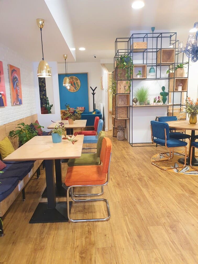 Partenariat conciergerie Golden Tree avec Coworking Café Anticafé Strasbourg pour location courte durée