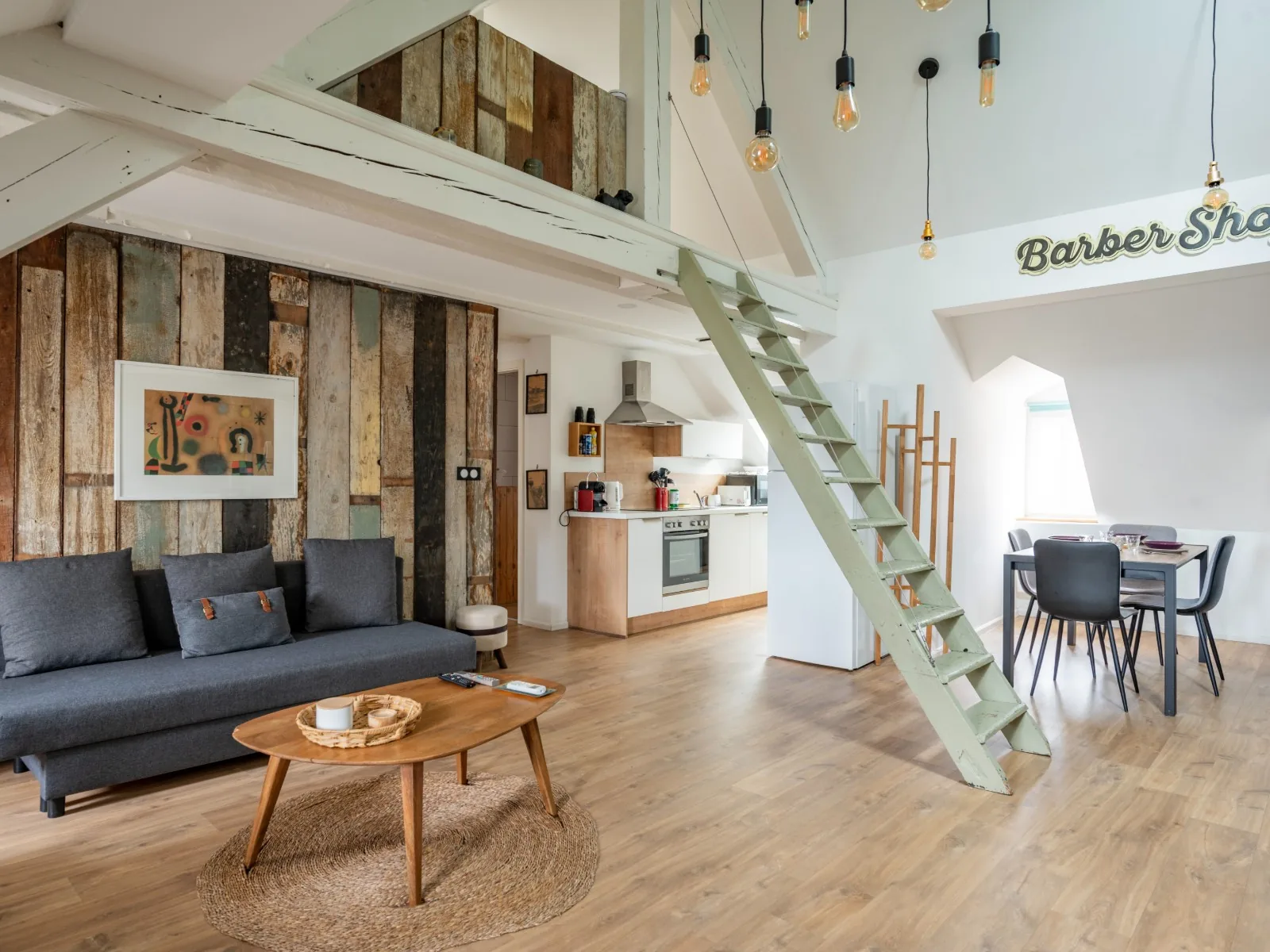 Logement Airbnb Strasbourg Quai Schoepflin Golden Tree