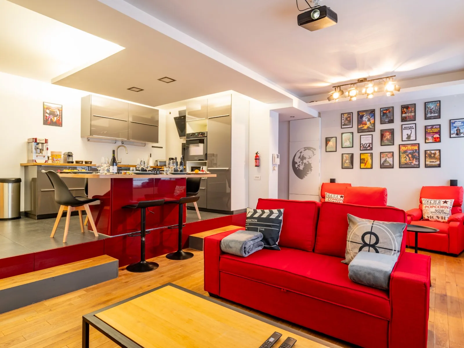 Logement Airbnb Strasbourg séjour cuisine ouverte Golden Tree